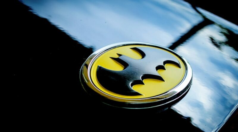 Batman Logo – History, Design Evolution & Brand Lessons (2026)